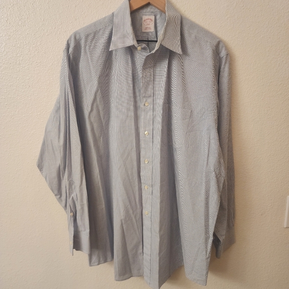 Brooks Brothers Other - Brooks Brothers 100% Cotton Button-Down Dress Shirt Mens